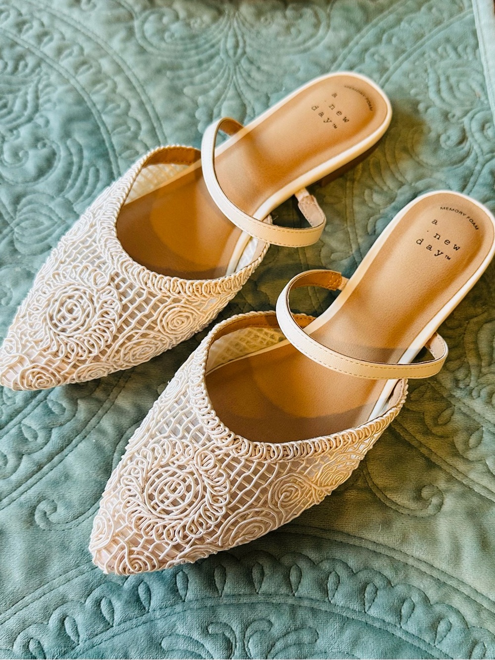 Cream Lace Crochet Pointed-Toe Slingback Flats Rubber Soles Slip ons 8